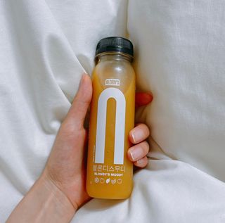 BLENDY'S 핑크 스무디+블론디 스무디 — 3점을 준 리뷰어가 2021년 9월 올린 사용 사진