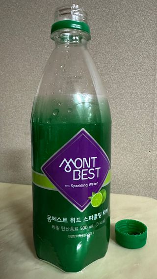 몽베스트 Montbest with Sparkling water Lime20병 — 4.5점을 준 리뷰어가 2022년 12월 올린 사용 사진