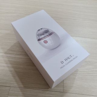 디하우트 랩 디하우트랩 클렌징 피부관리기 진동클렌저 실리콘+2종 인조모 브러시 — 4점을 준 리뷰어가 2021년 11월 올린 사용 사진