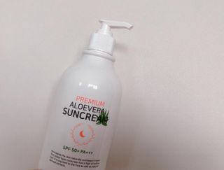 [닥터문] 프리미엄 알로에베라 선크림 500ml — 5점을 준 리뷰어가 2022년 6월 올린 사용 사진