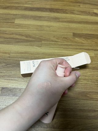 UVX 퀀텀 새턴 버블리 선세럼 — 3점을 준 리뷰어가 2024년 2월 올린 사용 사진