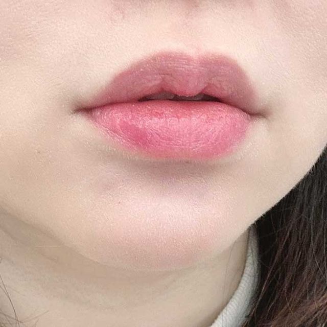 틱톡 [후르디아] 튼입술해결템 올리브영 블루베리 하이드레이팅 허니 립밤 리뷰 사진
