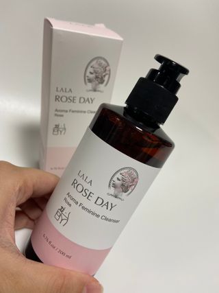 라라로즈데이 시즌2 여성청결제 200ml 아로마 페미민 클렌저, 독일더마인증 — 5점을 준 리뷰어가 2021년 9월 올린 사용 사진