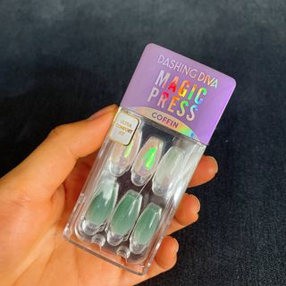 데싱디바 매직프레스 가을매니 코핀 5종 중 택1 — 5점을 준 리뷰어가 2021년 9월 올린 사용 사진