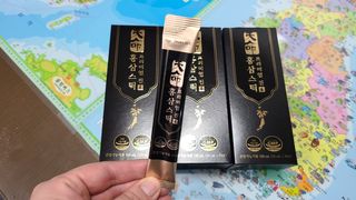 헬스업_천명진프리미엄홍삼스틱_10ml x 30포 — 5점을 준 리뷰어가 2021년 2월 올린 사용 사진