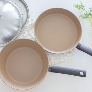 모멘토 마론 프라이팬 26cm 3종 (26cm팬/26cm웍팬/호환 스티머+돔뚜껑) — 5점을 준 리뷰어가 2022년 9월 올린 사용 사진
