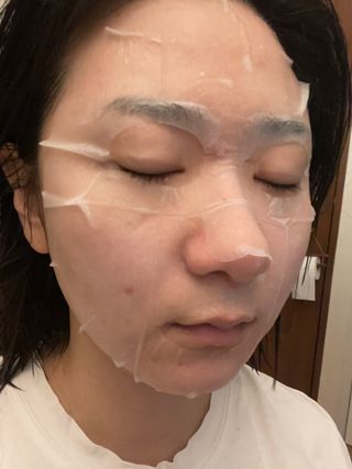 세뚜아(Cettua) 나우[세뚜아] 모이스처 밸런싱 페이셜 마스크 Cettua Moisture Balancing Facial Mask 4매 — 3.5점을 준 리뷰어가 2023년 12월 올린 사용 사진