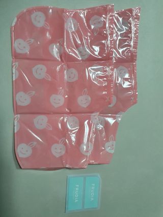 [후르디아] 코끼리 발 허물 팩-복숭아 풋 필링 마스크 3개 — 4점을 준 리뷰어가 2021년 4월 올린 사용 사진