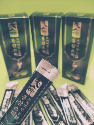 헬스업_천명진프리미엄홍삼스틱_10ml x 30포 — 5점을 준 리뷰어가 2021년 2월 올린 사용 사진
