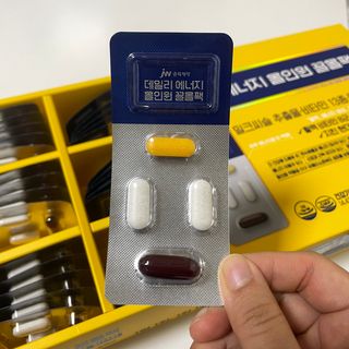 JW중외제약 [구매평] 데일리 에너지 올인원 끌올팩 — 5점을 준 리뷰어가 2025년 8월 올린 사용 사진