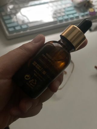스킨큐어 산다화 비타민c 화이트닝 에센스 30ml — 5점을 준 리뷰어가 2024년 1월 올린 사용 사진