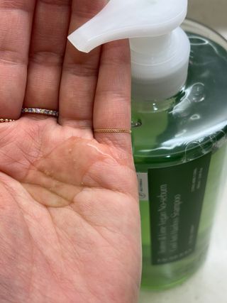 닥터시드 티트리 앤 라임 비건 지성케어 쿨 탈모 샴푸 (1000ml) — 5점을 준 리뷰어가 2023년 12월 올린 사용 사진