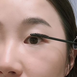 더소설 소설 블랙아이래쉬 세럼 10g(SOSEOL BLACK EYELASH SERUM 10g) — 5점을 준 리뷰어가 2024년 3월 올린 사용 사진