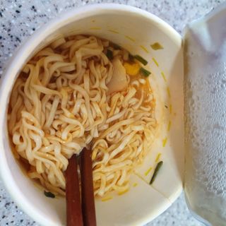NISSIN 닛신 컵누들  4종 - 씨푸드오리지날, 씨푸드 스파이시, 씨푸드 커리, 씨푸드 XO소스 — 5점을 준 리뷰어가 2022년 5월 올린 사용 사진