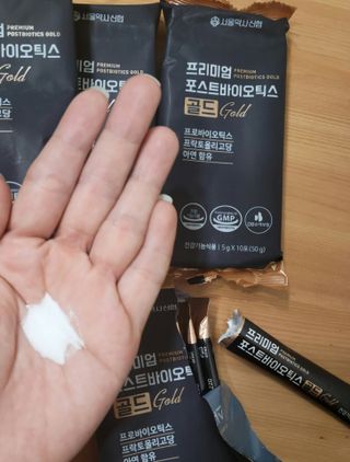 서울약사신협_프리미엄포스트바이오틱스골드_5g x 50포 — 5점을 준 리뷰어가 2021년 4월 올린 사용 사진