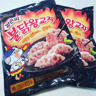 삼양냉동 [삼양] 얇은피불닭왕교자+얇은피까르보불닭왕교자 총4팩 — 4점을 준 리뷰어가 2021년 2월 올린 사용 사진