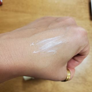 젠바이오 코스메틱스 젠바이오수딩크림]   가려운 피부 & 아토피 원픽 크림 — 4점을 준 리뷰어가 2022년 9월 올린 사용 사진
