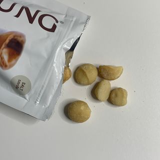 도이퉁 마카다미아 넛 90g  로얄 마카넛 오리지널 쏠트 허니 — 리뷰어가 2021년 3월 올린 사용 사진