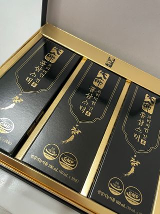 헬스업_천명진프리미엄홍삼스틱_10ml x 30포 — 5점을 준 리뷰어가 2021년 2월 올린 사용 사진