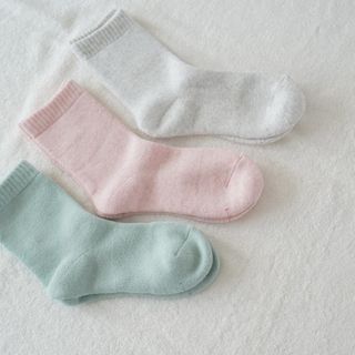 [사이즈가 있는 양말 필로이]여자 순면 통파일 꿀잠 수면 양말【 S, M, L 】3가지 사이즈_컬러 랜덤 3족 — 5점을 준 리뷰어가 2022년 10월 올린 사용 사진