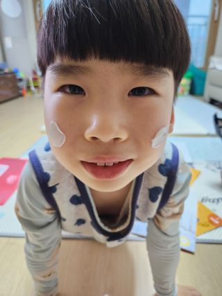 소이베베X신비아파트 세라마이드 울트라 아토 고보습 크림 — 5점을 준 리뷰어가 2023년 2월 올린 사용 사진