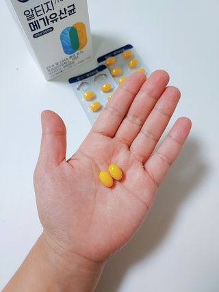 [이롬] 알티지 메가유산균 1 개월분 (490mgx30캡슐x2개입) — 5점을 준 리뷰어가 2022년 6월 올린 사용 사진