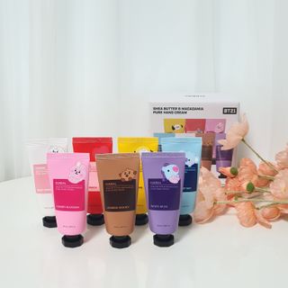 쿤달 BT21 시어버터 앤 마카다미아 퓨어 핸드크림 50ml 7구 기프트 세트 — 5점을 준 리뷰어가 2021년 3월 올린 사용 사진
