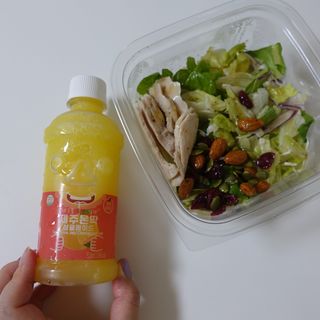 탐라원 제주의 맛, 몬딱주스 4종세트 - 한라봉몬딱주스, 천혜향몬딱주스, 청귤에이드, 당근몬딱주스 — 3점을 준 리뷰어가 2021년 8월 올린 사용 사진