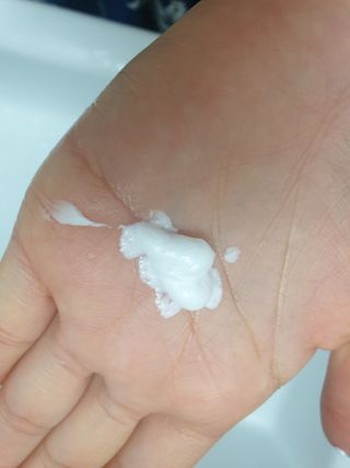 지지지 클린 퍼펙트 클렌징폼 120g — 5점을 준 리뷰어가 2022년 3월 올린 사용 사진