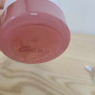 아이앤립 / EYENLIP 아이앤립 연어오일 리바이탈라이징 토너+앰플+크림 3종 세트 — 4점을 준 리뷰어가 2021년 5월 올린 사용 사진