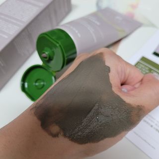BRMUD 리커버리 머드 마스크 — 5점을 준 리뷰어가 2021년 8월 올린 사용 사진