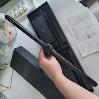 TOMO GRAPHY 나 있을땐 환한 조명 나 없을땐 확실한 살균 ★ DESK LIGHT & STERILIZER [ON] ★ — 5점을 준 리뷰어가 2021년 11월 올린 사용 사진