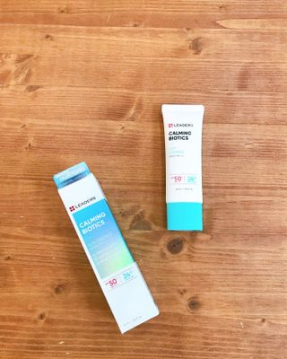 리더스코스메틱 리더스 카밍 바이오틱스 선 에센스 SPF 50+ PA++++ — 5점을 준 리뷰어가 2022년 6월 올린 사용 사진