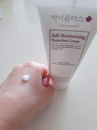 셀프 모이스처라이징 프로텍션 크림 셀프 모이스처라이징 프로텍션크림 — 5점을 준 리뷰어가 2022년 4월 올린 사용 사진