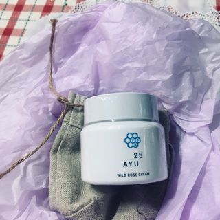 AYU25[아유트웬티파이브]다마스크로즈워터 베이스 천연 수분 촉촉 크림 — 4.5점을 준 리뷰어가 2021년 3월 올린 사용 사진