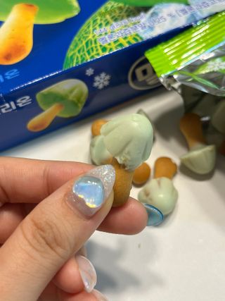 2024 오리온 여름한정판 초코파이 수박 / 후레쉬베리 멜론 / 멜론송이 — 5점을 준 리뷰어가 2024년 8월 올린 사용 사진