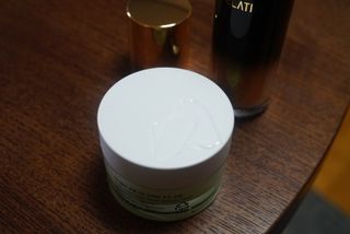 엘러트리 코리아 엘러트리 올인원 세럼 45ml — 5점을 준 리뷰어가 2022년 4월 올린 사용 사진