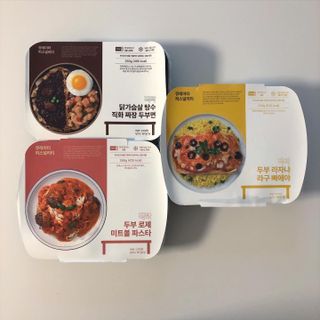 직탁 식단관리 3종 도시락 (두부 라자냐 라구빠에야, 두부로제 미트볼파스타, 닭탕수 직화 짜장 두부면) — 5점을 준 리뷰어가 2022년 6월 올린 사용 사진