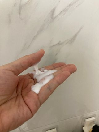 [포레스트스토리] B7 안티 헤어로스 샴푸1,000ml + 헤어팩 1,000ml — 4점을 준 리뷰어가 2021년 4월 올린 사용 사진