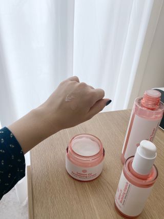 아이앤립 / EYENLIP 아이앤립 연어오일 리바이탈라이징 토너+앰플+크림 3종 세트 — 4점을 준 리뷰어가 2021년 5월 올린 사용 사진