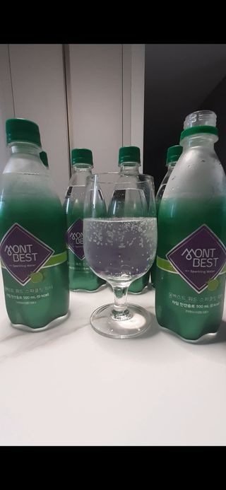 몽베스트 Montbest with Sparkling water Lime20병 — 5점을 준 리뷰어가 2022년 7월 올린 사용 사진