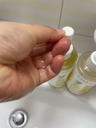 랑벨 내츄럴 딥 클렌징 오일 200ml (저자극 약산성 천연 클렌징) — 5점을 준 리뷰어가 2022년 10월 올린 사용 사진