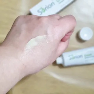 건선/아토/습진/민감성 피부 천연보습진정크림 소리온 크림 & 센시티브 크림 50g — 5점을 준 리뷰어가 2022년 1월 올린 사용 사진