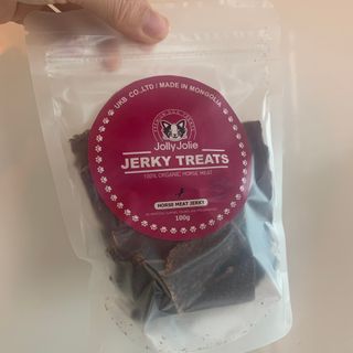 [졸리졸리] 말고기 육포 간식 (HORSE MEAT JERKY) — 5점을 준 리뷰어가 2023년 1월 올린 사용 사진