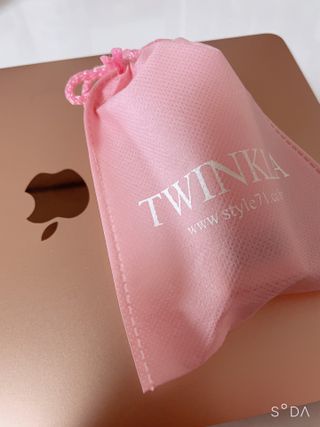 트윙클라 안티링클 샤이닝 멀티밤 — 5점을 준 리뷰어가 2022년 6월 올린 사용 사진