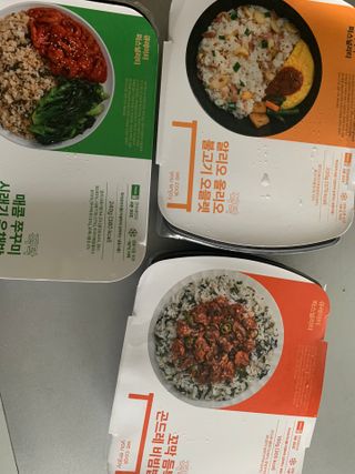 직탁 식단관리 3종 도시락(꼬막 듬뿍 곤드레비빔밥, 알리오올리오 불고기오믈렛, 매콤쭈꾸미 시래기유채밥) — 5점을 준 리뷰어가 2022년 6월 올린 사용 사진