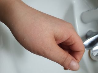 화이트리 비움 약산성 클렌징젤 ,마일드 필링젤 세트 — 5점을 준 리뷰어가 2021년 2월 올린 사용 사진