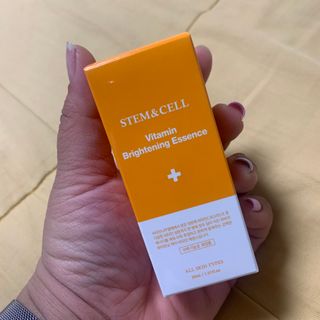 체르엠 스템앤셀 비타민 브라이트닝 에센스 30ml 1개 — 3.5점을 준 리뷰어가 2021년 11월 올린 사용 사진