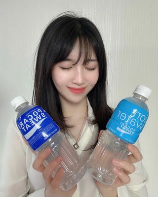 [동아오츠카] 포카리스웨트  500ml PET + 이온워터 500ml PET — 5점을 준 리뷰어가 2025년 6월 올린 사용 사진