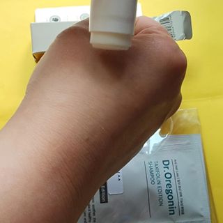 (주)닥터오레고닌 오리밤 멀티스틱 — 4점을 준 리뷰어가 2023년 8월 올린 사용 사진